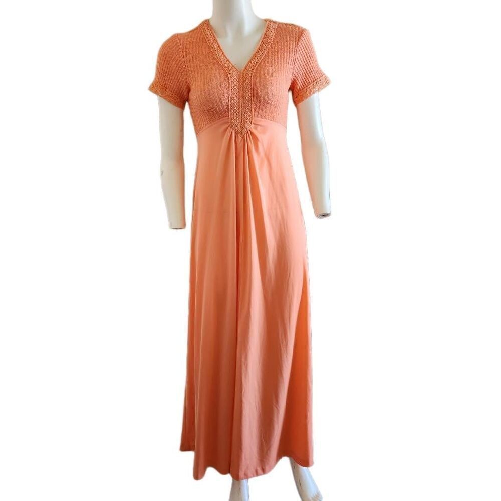 Vintage '70s Coral pink sherbert v-neck maxi short sleeve knit ribbed top dress